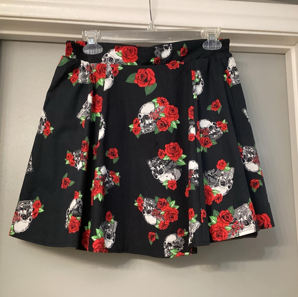 Spirit Halloween Skull Flower Skirt